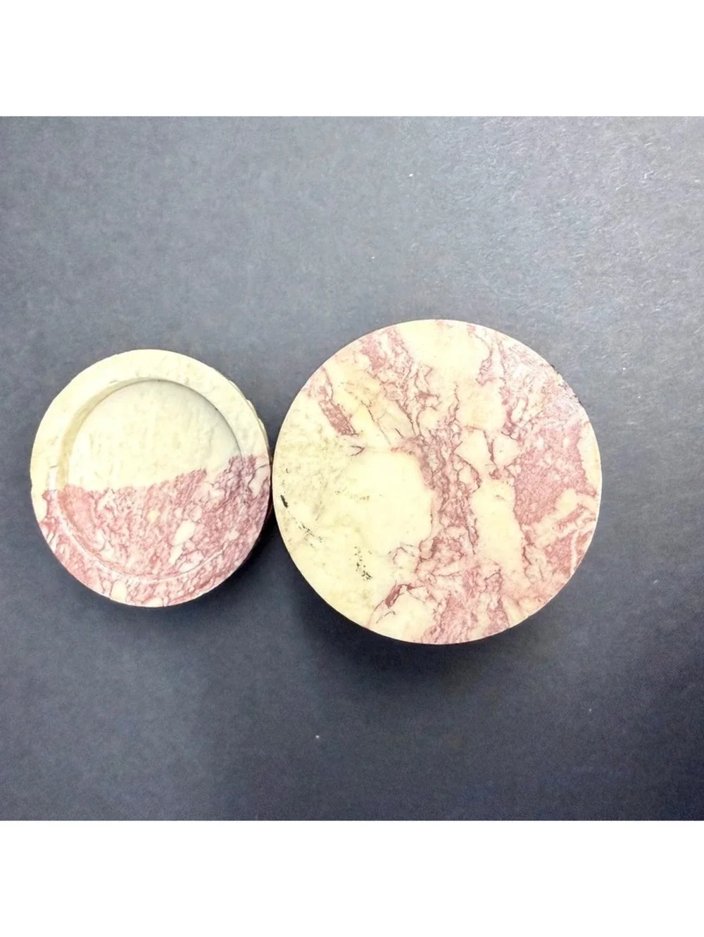 Vintage Hand Carved Soapstone Round Trinket Box Floral Leaf Boho Jewelry